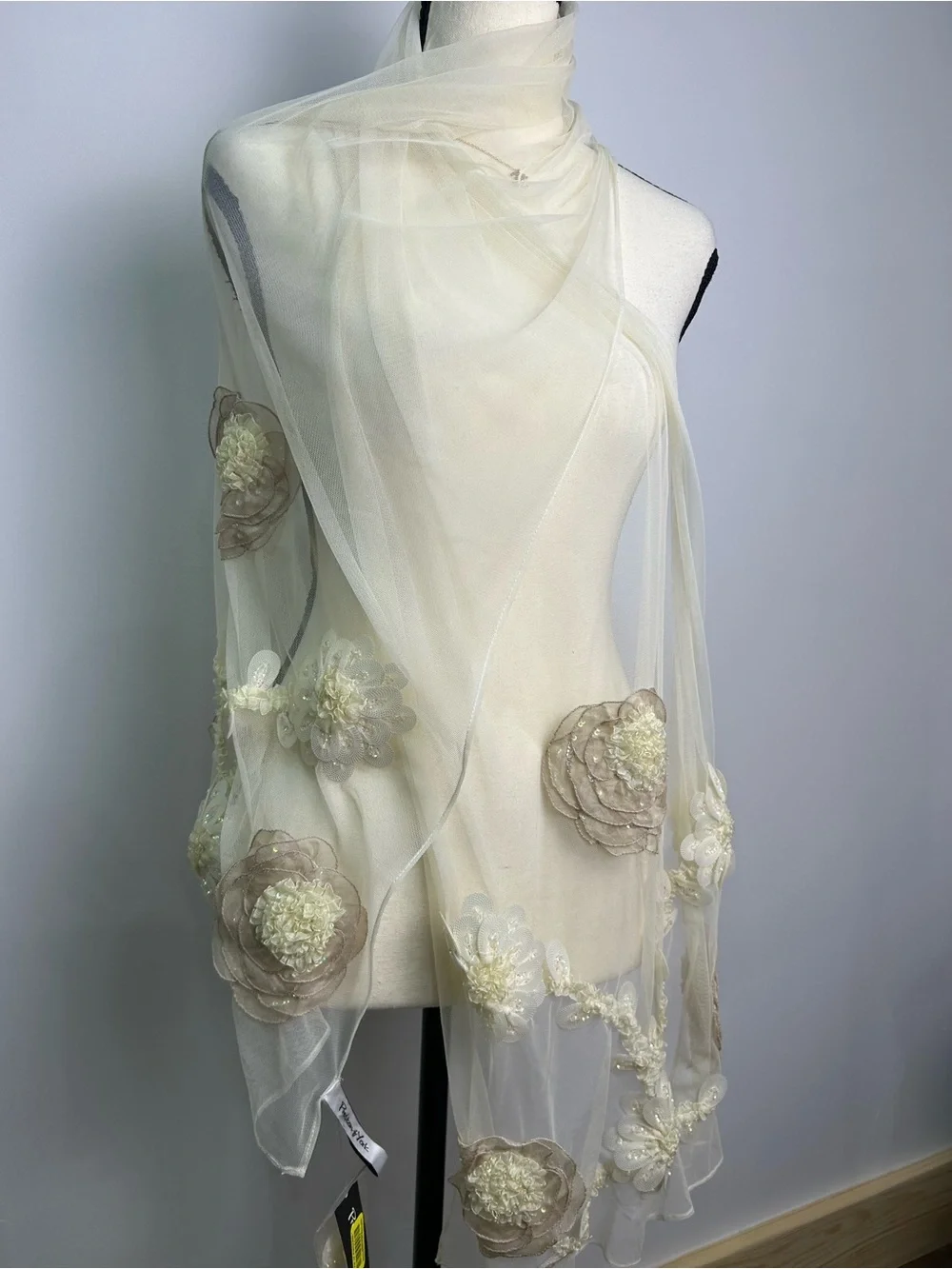 ✨ NEW WITH TAGS ✨ VTG Preston & York Luxe Ivory Tulle Evening Wrap/Bridal Shawl